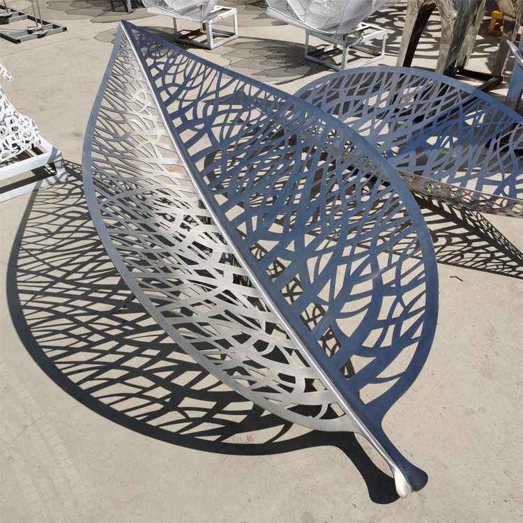 Stainless Steel Leaf Sculpture Stainless Steel Leaf Sculpture