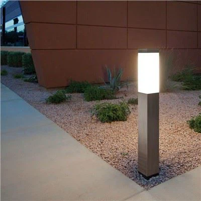 Lampu Bollard Warna Bersalut
