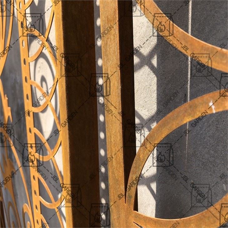 Modern Practical Metal Partition Fence