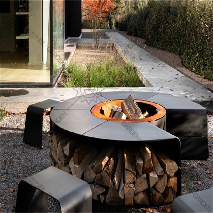 Outdoor Fire Place