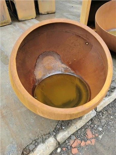 Bola Keluli Corten