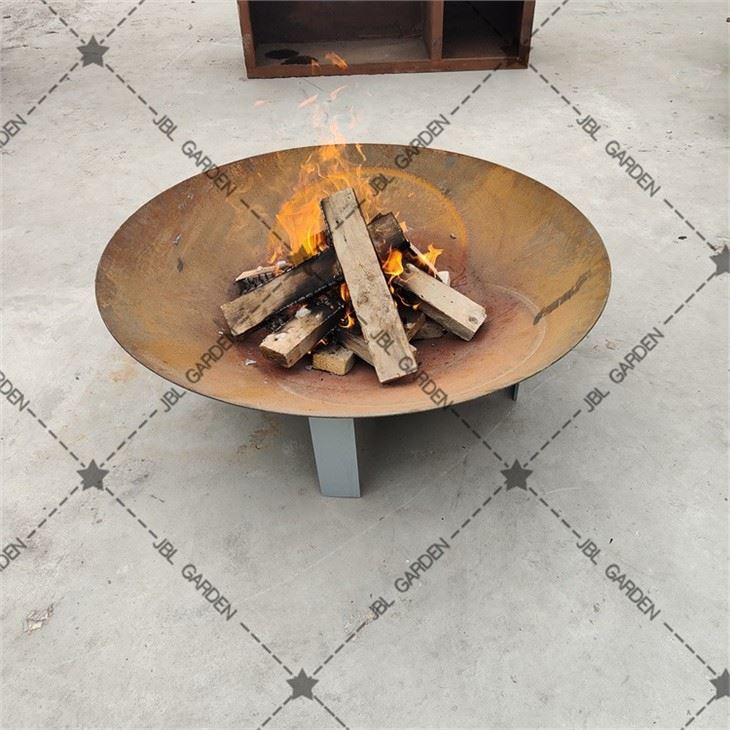 Steel Fire Pit With BBQ