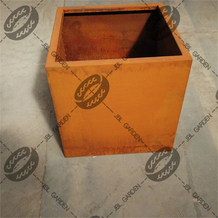 Penanam Tingkap Keluli