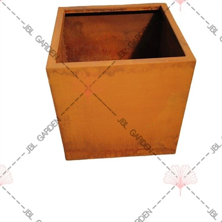 Veradek Metallic Planters