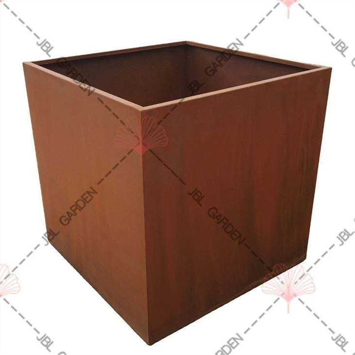 Veradek Metallic Planters