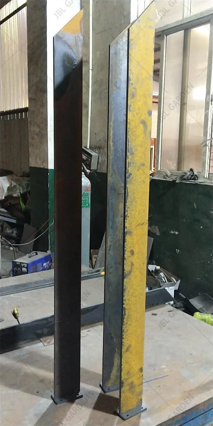 TIANG PAGAR KELULI PENYELENGGARAAN RENDAH