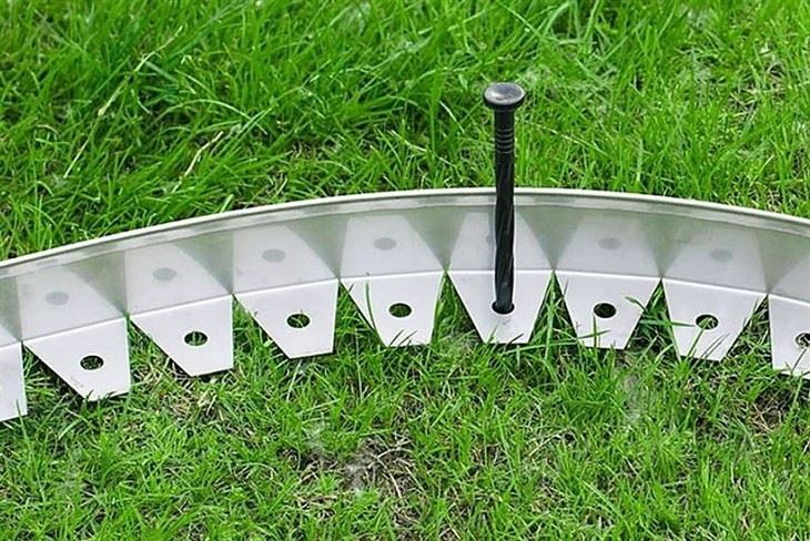 Outdoor Stainless Steel Grass Stone Separator